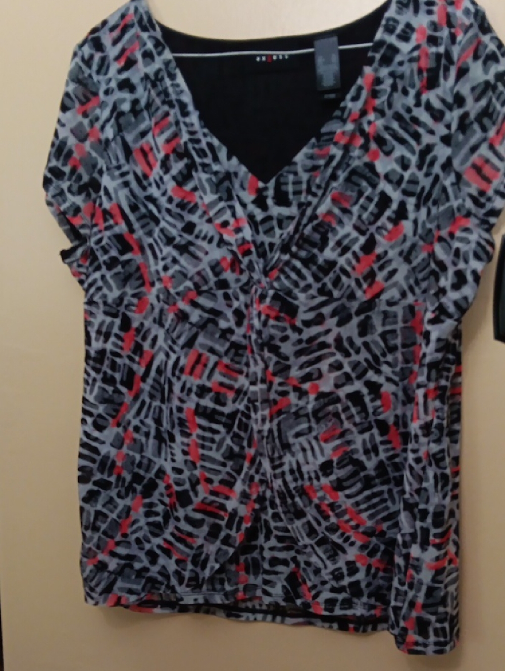 Axcess Black, Gray and Red Abstract Short Sleeve V-Neck Top